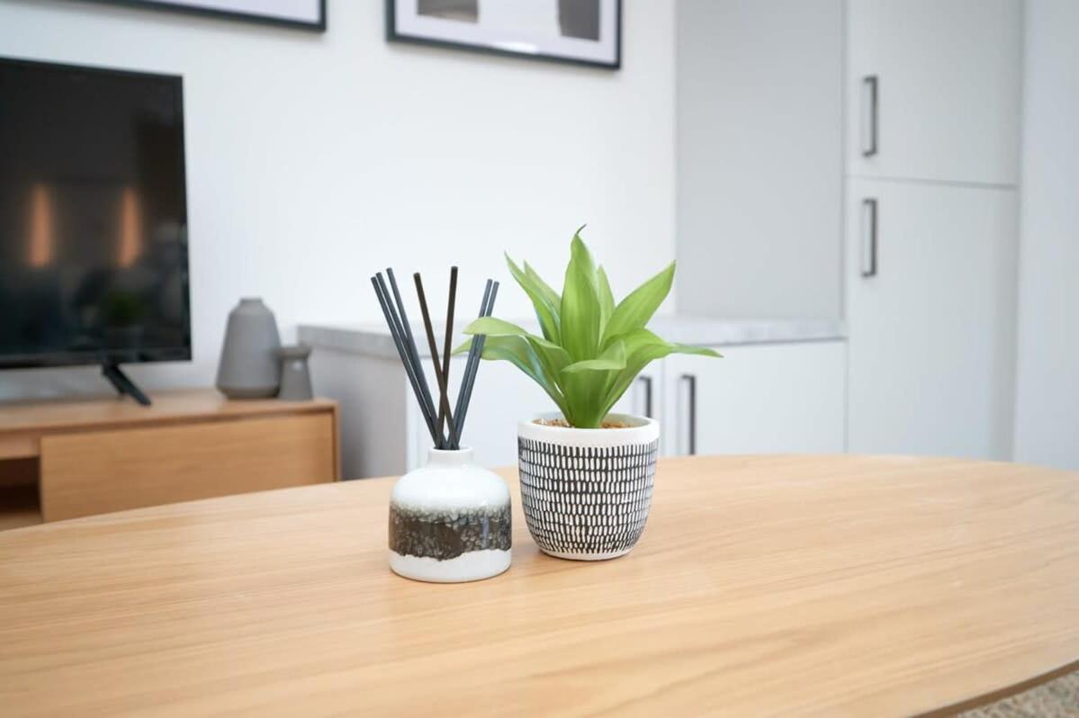 A Stylish Apartment With Parking In Preston بريستون المظهر الخارجي الصورة