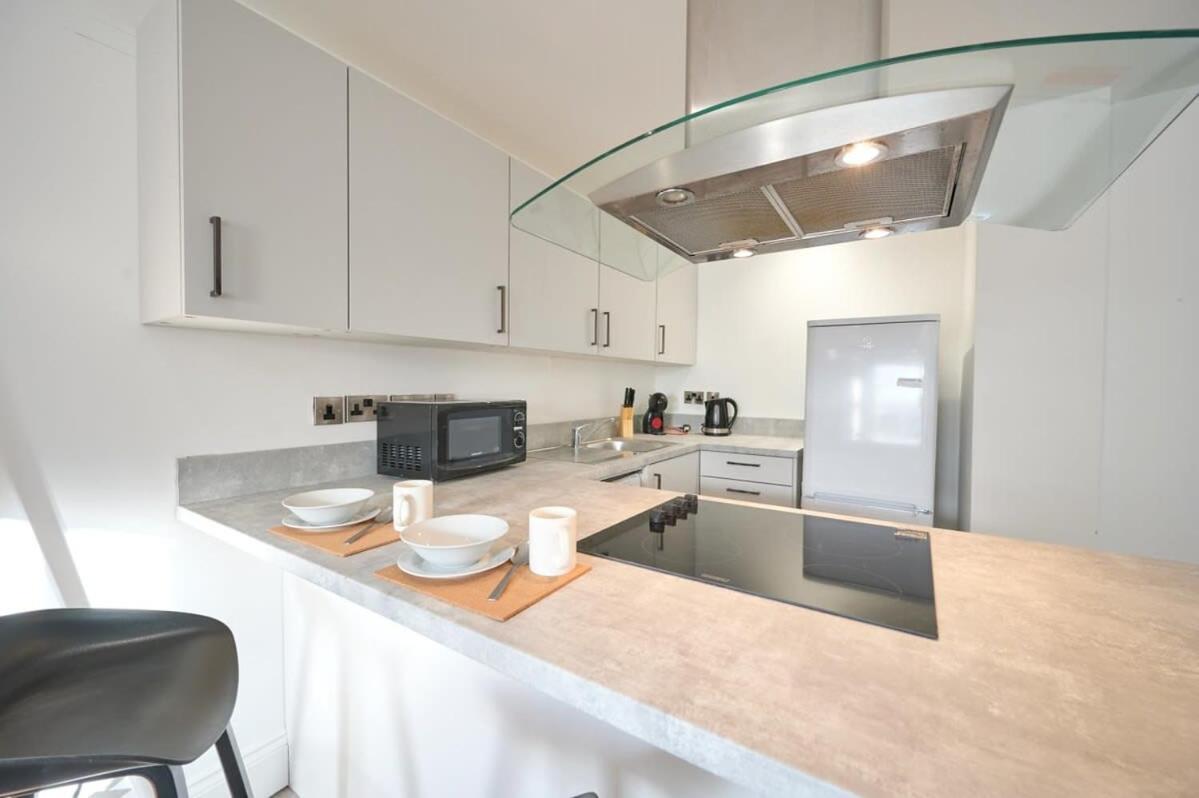 A Stylish Apartment With Parking In Preston بريستون المظهر الخارجي الصورة